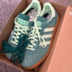 Adidas handball spezial W